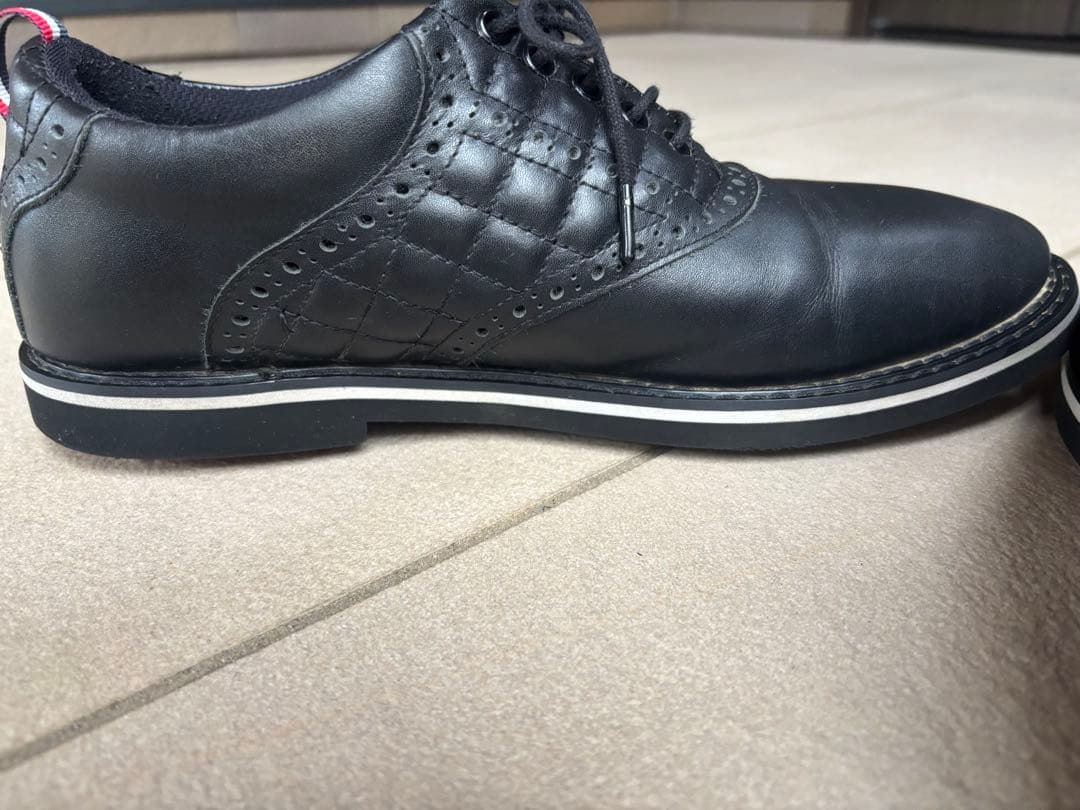 美品G/FOREメンズ牛革レザーガリバンダースパイクレス　ゴルフシューズ　箱あり