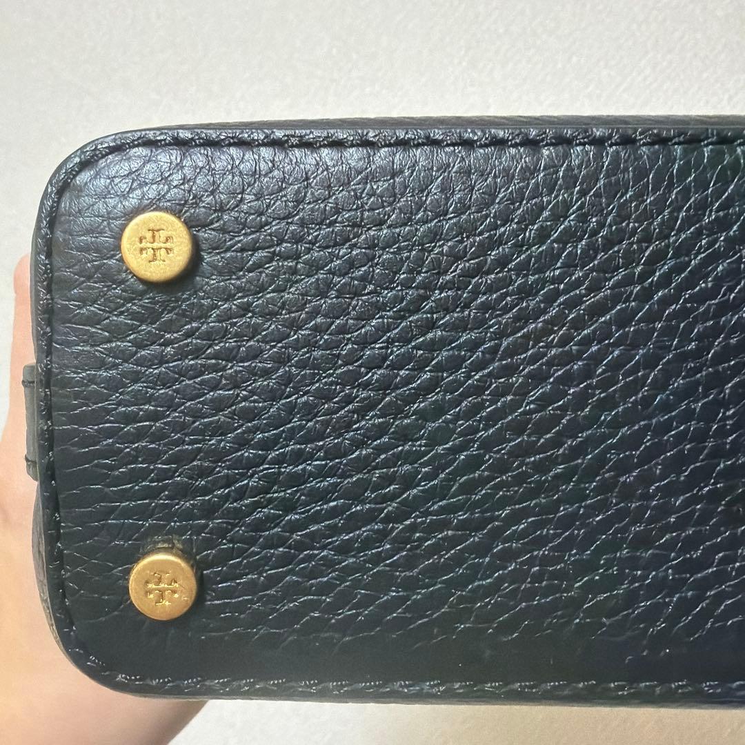 Tory Burch トリバーチ　ブラック ショルダーバッグ
