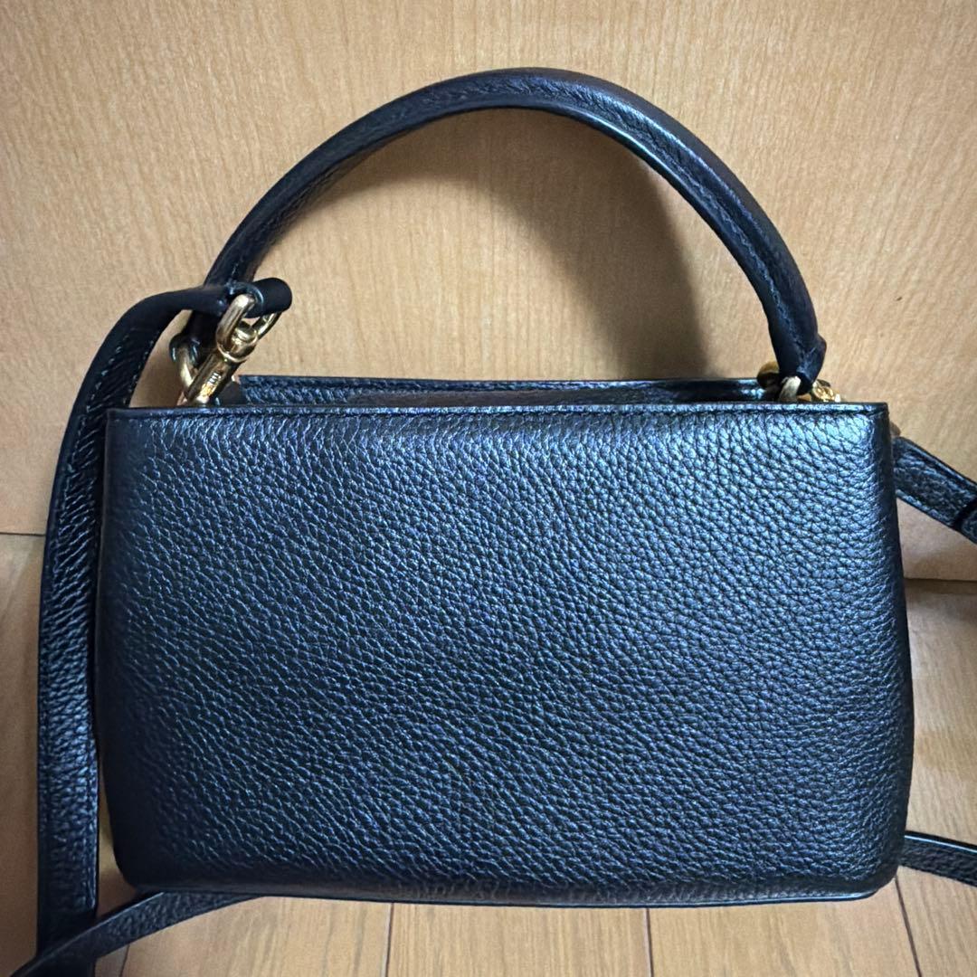 Tory Burch トリバーチ　ブラック ショルダーバッグ