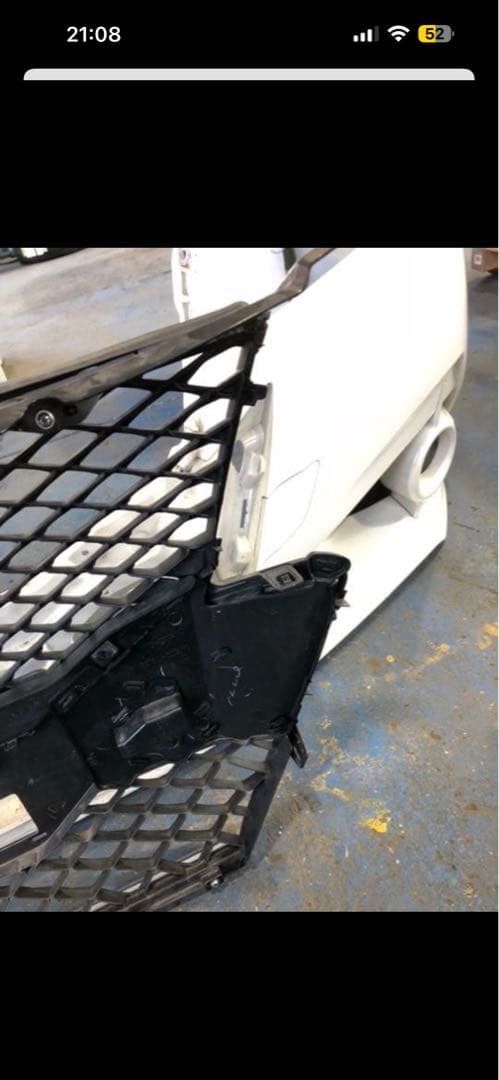 210 クラウンアスリート　フロントグリル