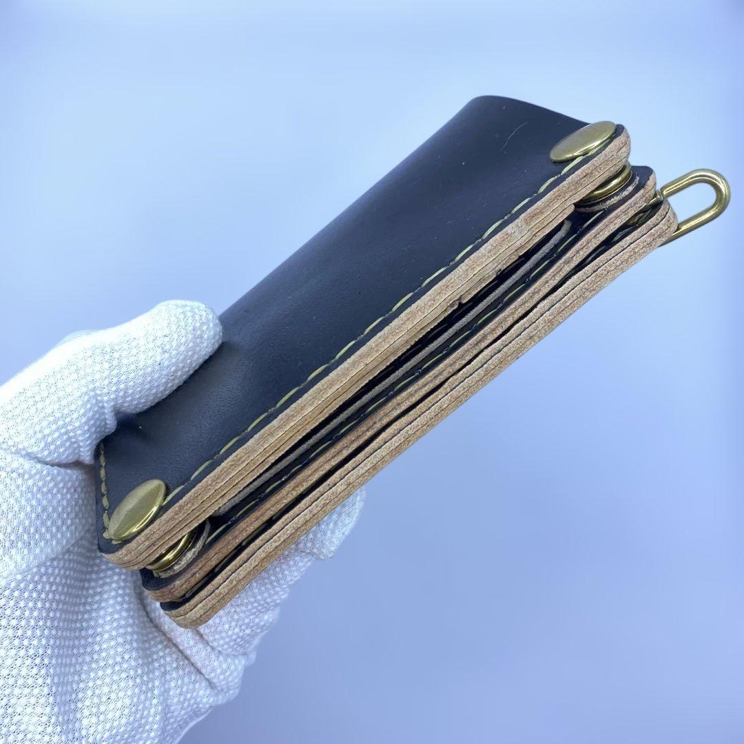 無骨 丘染めブラック ミドルトラッカーウォレット マチ/小判かん BMT0525