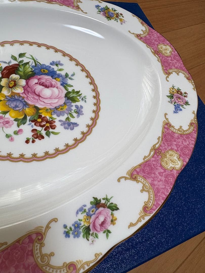 未使用ロイヤルアルバート　レディカーライル　大皿　パーティー皿　オーバル　ピンク