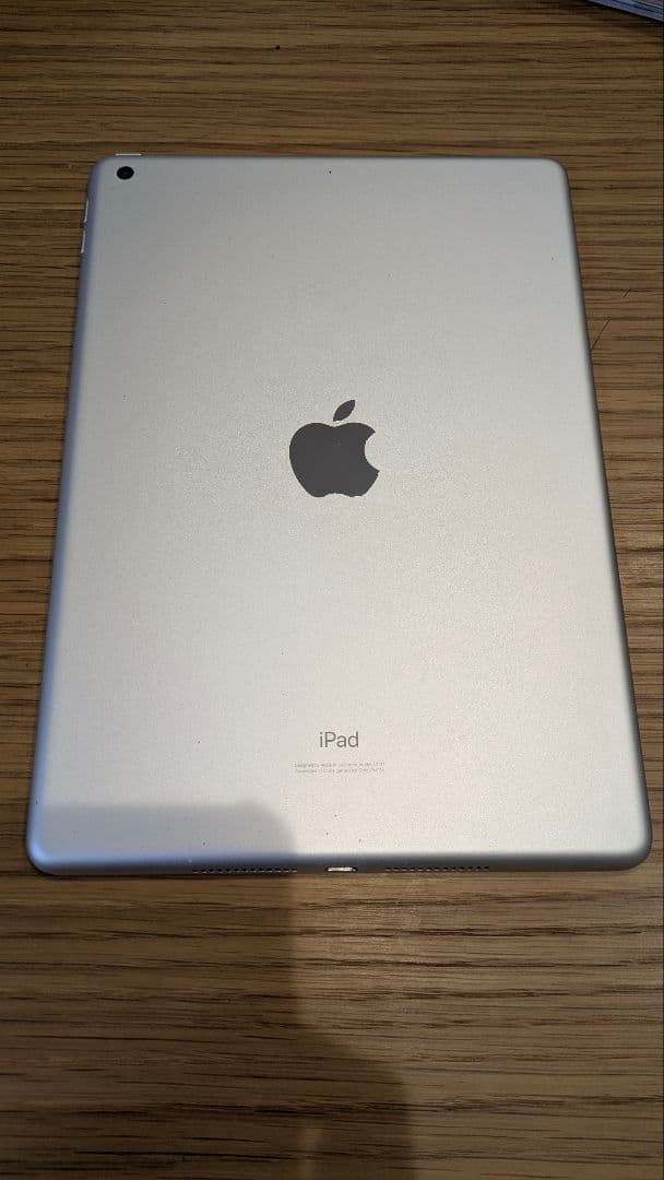 iPad 第7世代 32GB Wi-Fiモデル シルバー