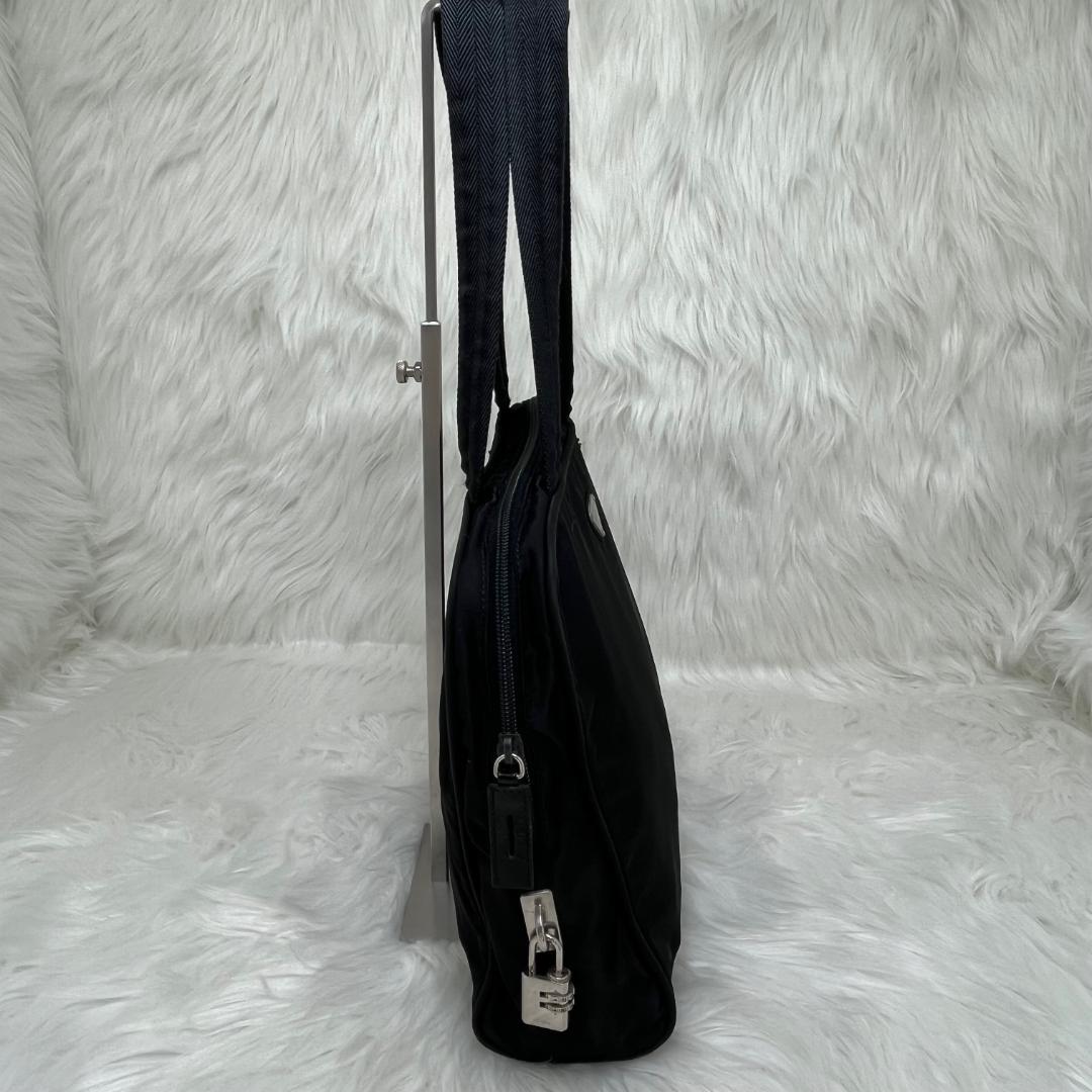 PRADA プラダ　ナイロン ショルダー　トートバッグ三角プレート　白タグあり