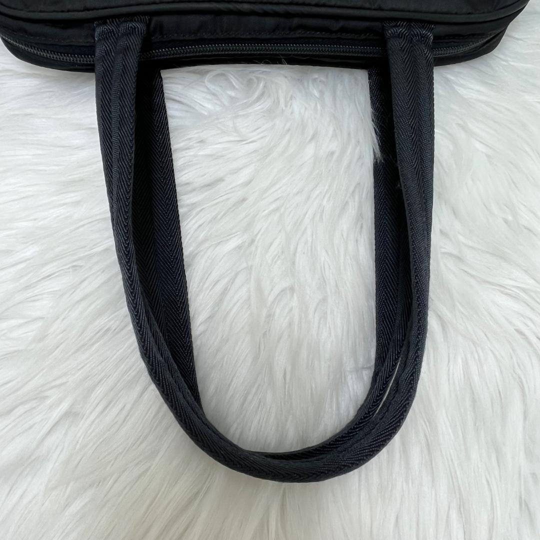 PRADA プラダ　ナイロン ショルダー　トートバッグ三角プレート　白タグあり