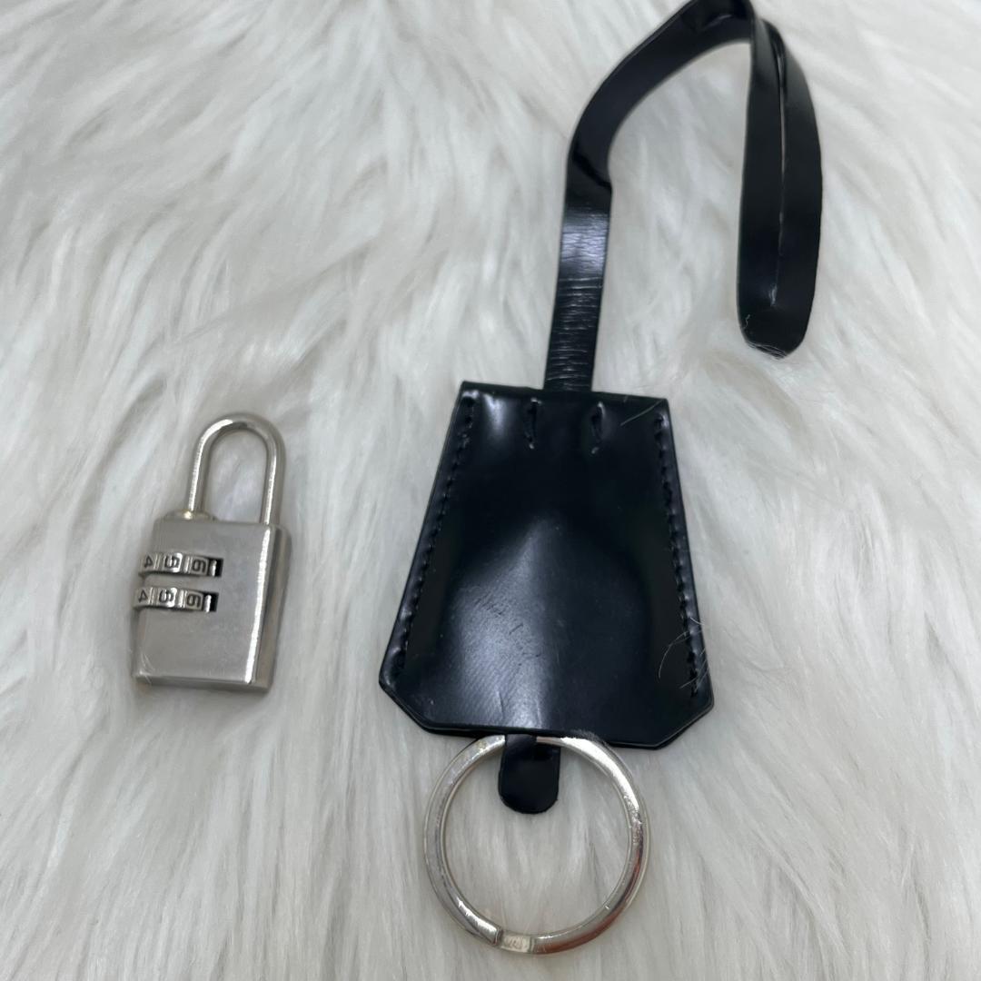 PRADA プラダ　ナイロン ショルダー　トートバッグ三角プレート　白タグあり