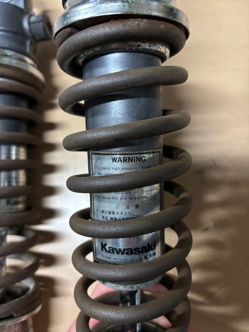 R*a様 ゼファー400 純正リアサスペンション　オーバーホールベース　Zeph