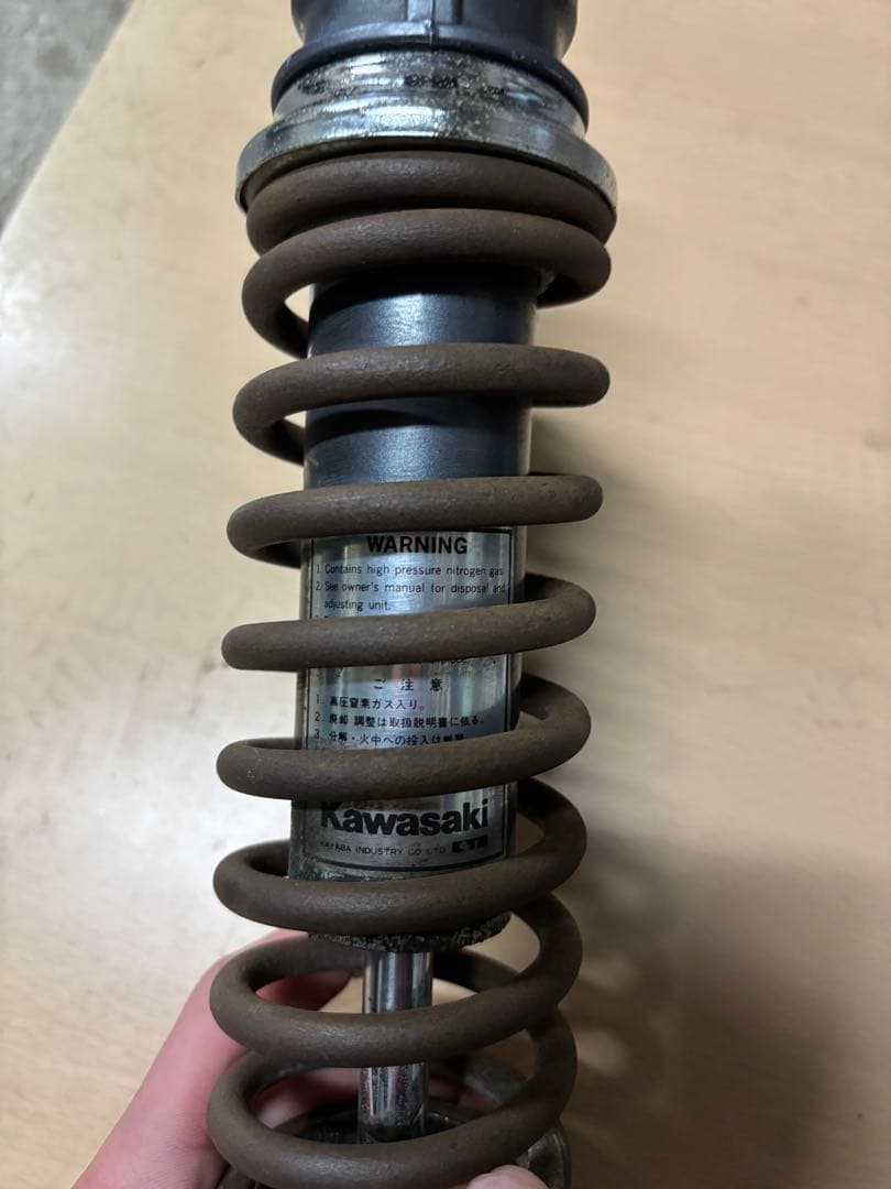 R*a様 ゼファー400 純正リアサスペンション　オーバーホールベース　Zeph