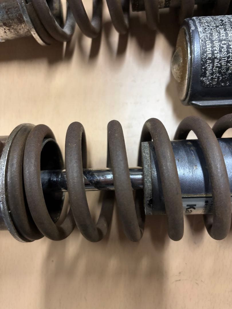 R*a様 ゼファー400 純正リアサスペンション　オーバーホールベース　Zeph