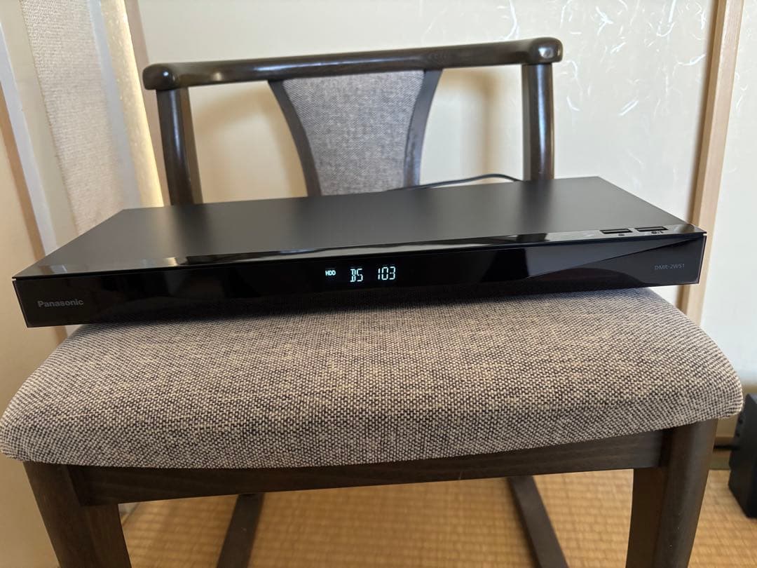 【美品】Panasonic ブルーレイレコーダー ディーガ DMR-2W51