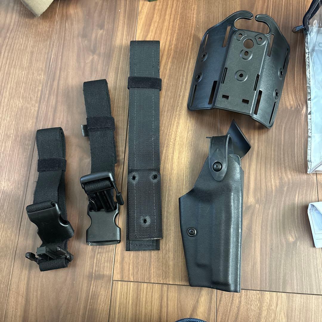 専用商品 Safariland レッグホルスターSIG P220 P226右用