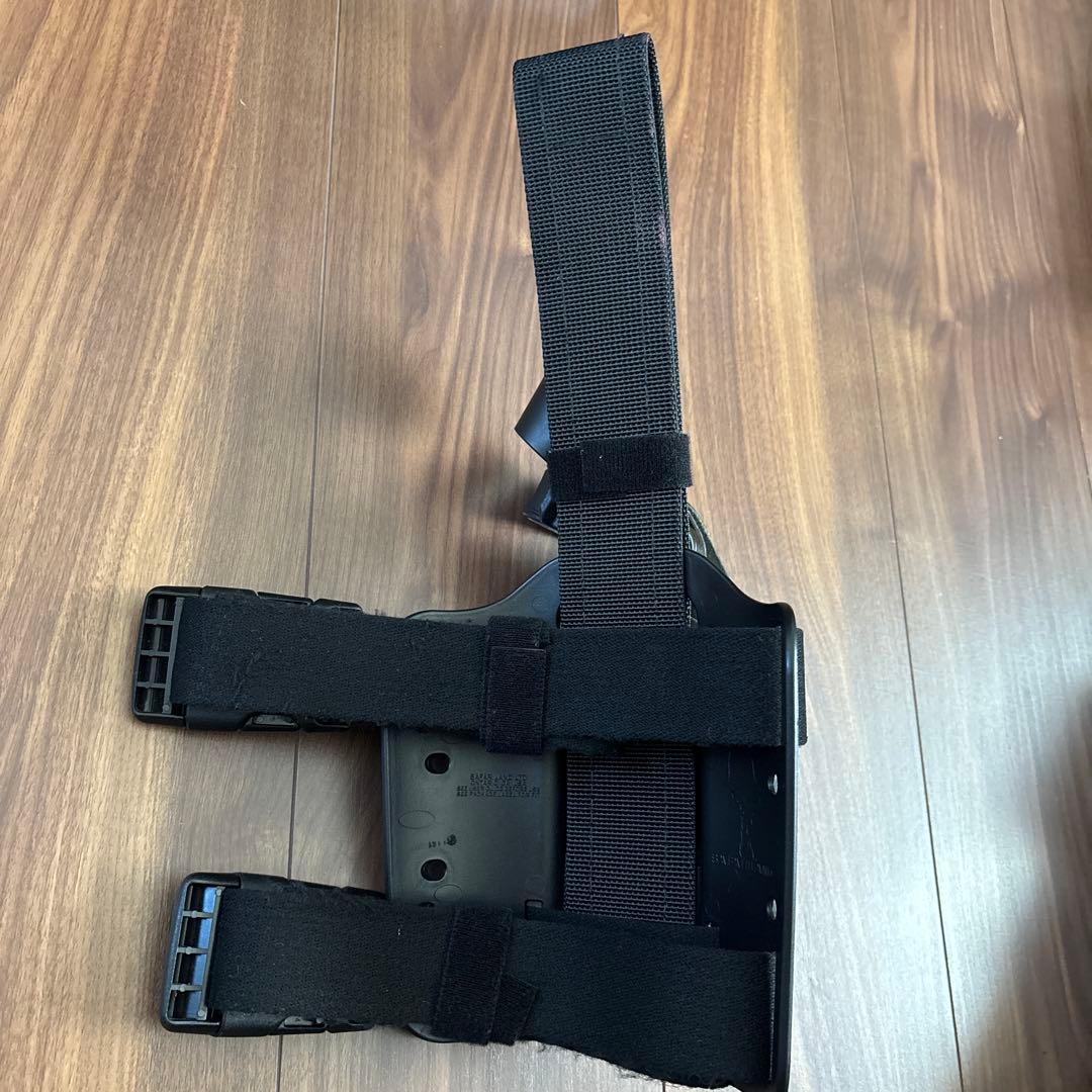 専用商品 Safariland レッグホルスターSIG P220 P226右用