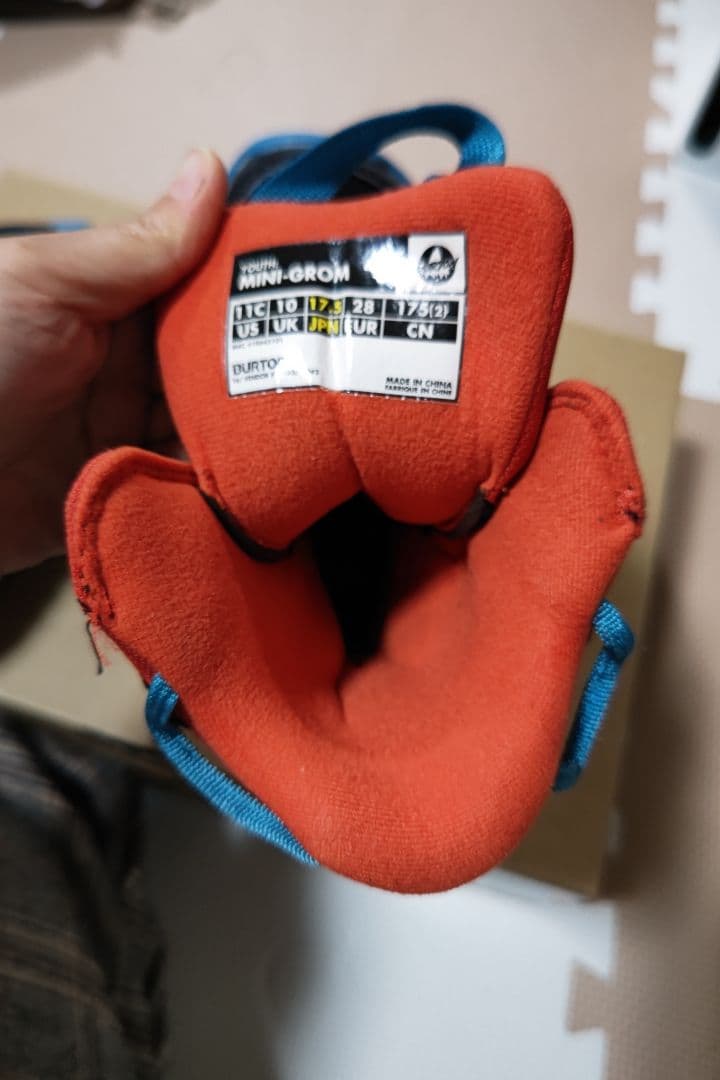 Burton 2017 キッズスノーボード、ブーツ、 バイン付き3点セット