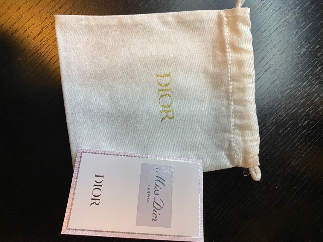 8日まで値下★新品未使用★2025年ホリデー限定★Dior クリスマスパレット