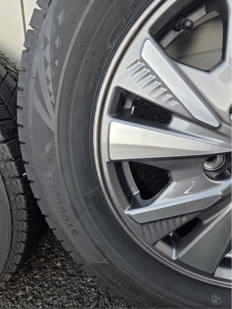 専用　ブリヂストン BLIZZAKスタッドレスVRX3 セレナC27195/65