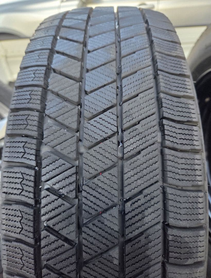 専用　ブリヂストン BLIZZAKスタッドレスVRX3 セレナC27195/65