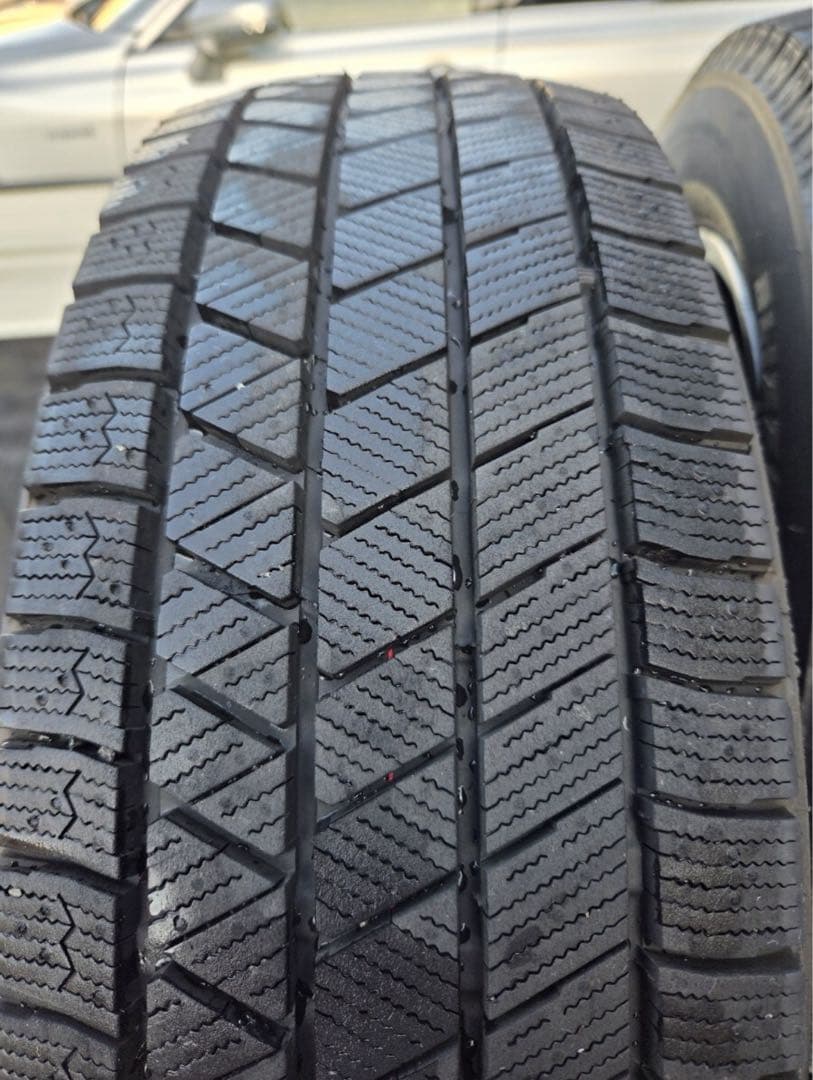 専用　ブリヂストン BLIZZAKスタッドレスVRX3 セレナC27195/65