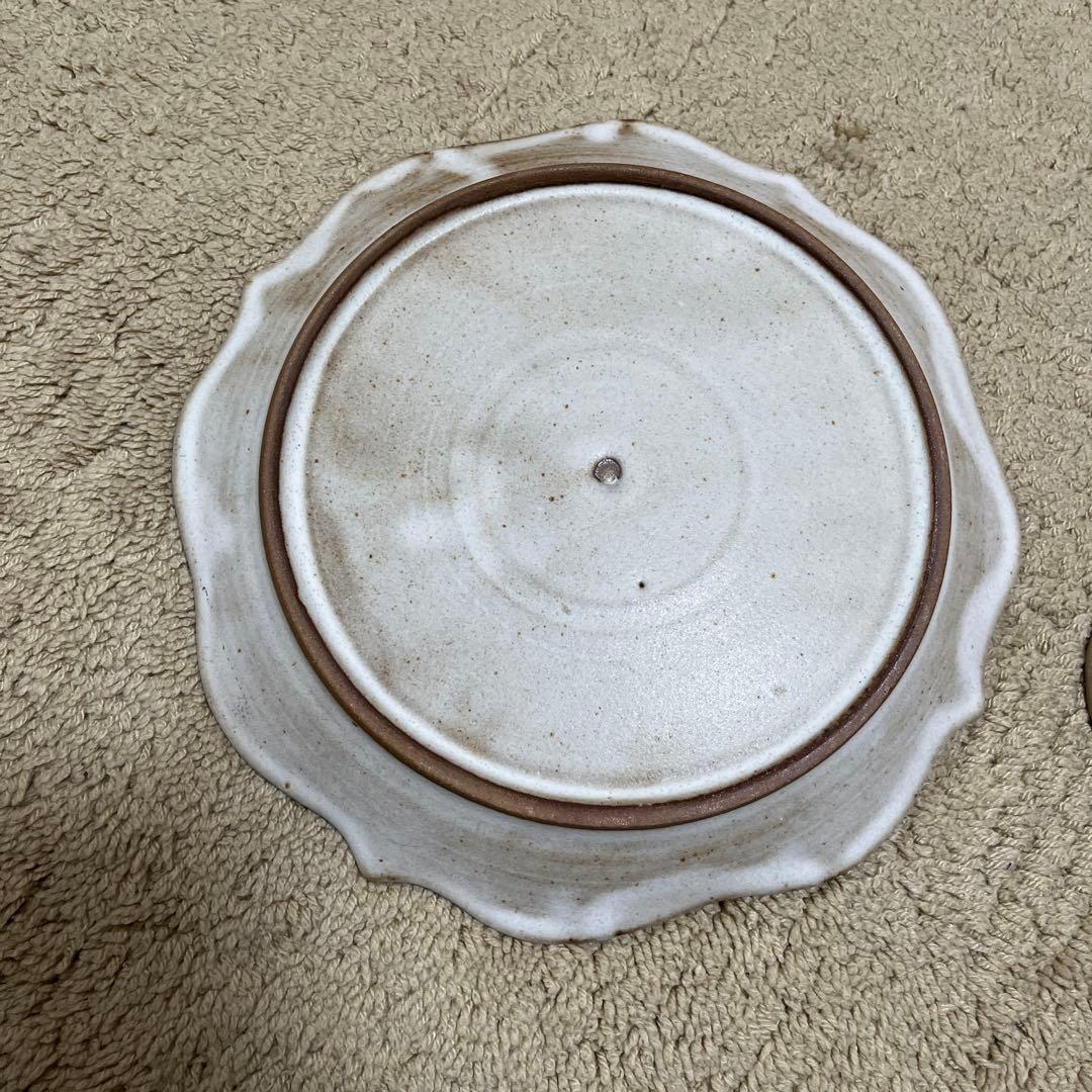 鯨井　円美　稜花皿　白　ピンクベージュ陶器　新品　未使用　2枚セット