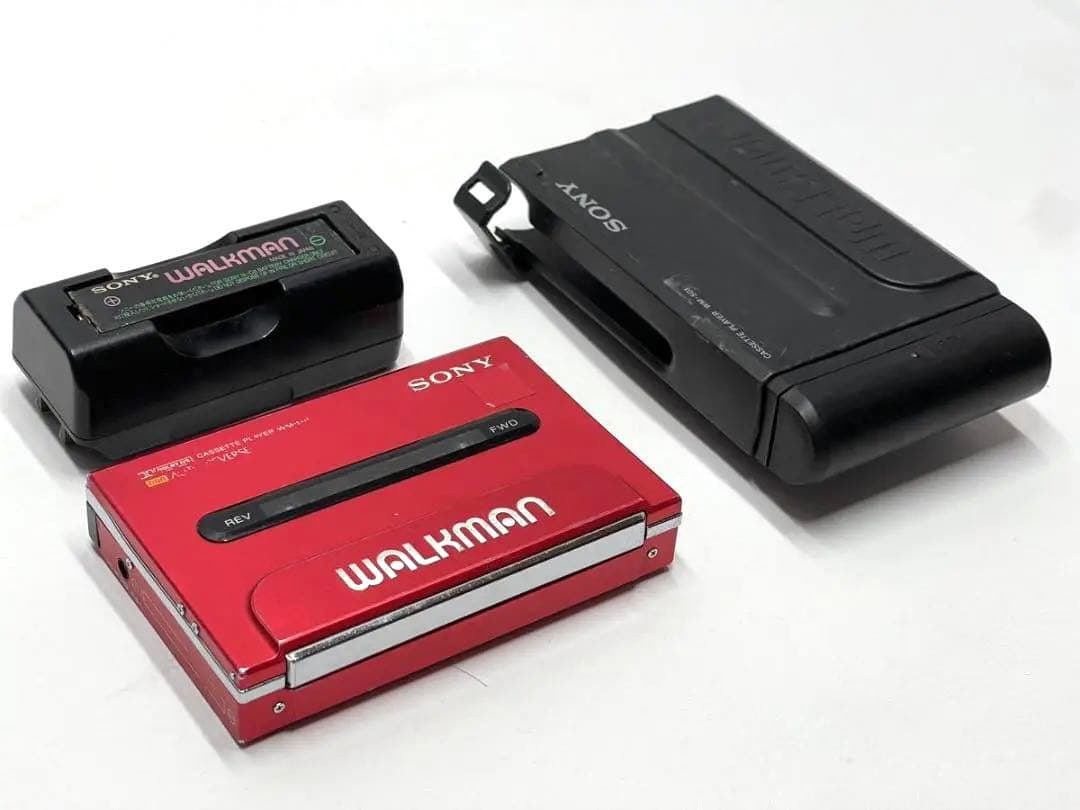 D*I様 SONY ソニー ウォークマン WM-501 電池ケース 充電器 ジャ