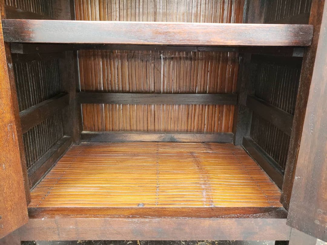 アンティーク調　アジアン家具　チーク＆バンブー　お洒落な小物入れ　チェスト