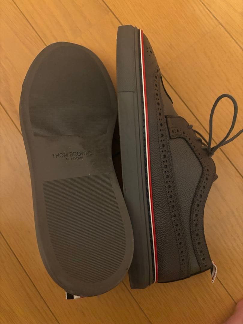 トムブラウン レザースニーカー 美品 グレー