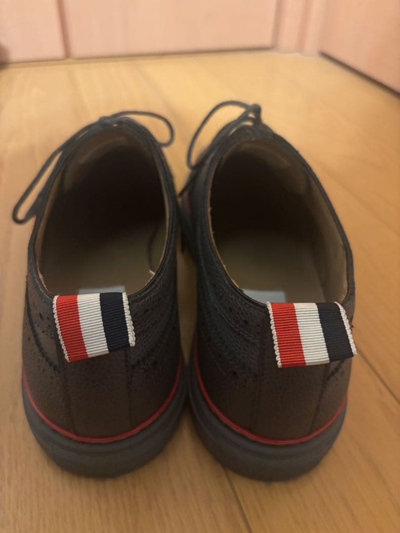 トムブラウン レザースニーカー 美品 グレー