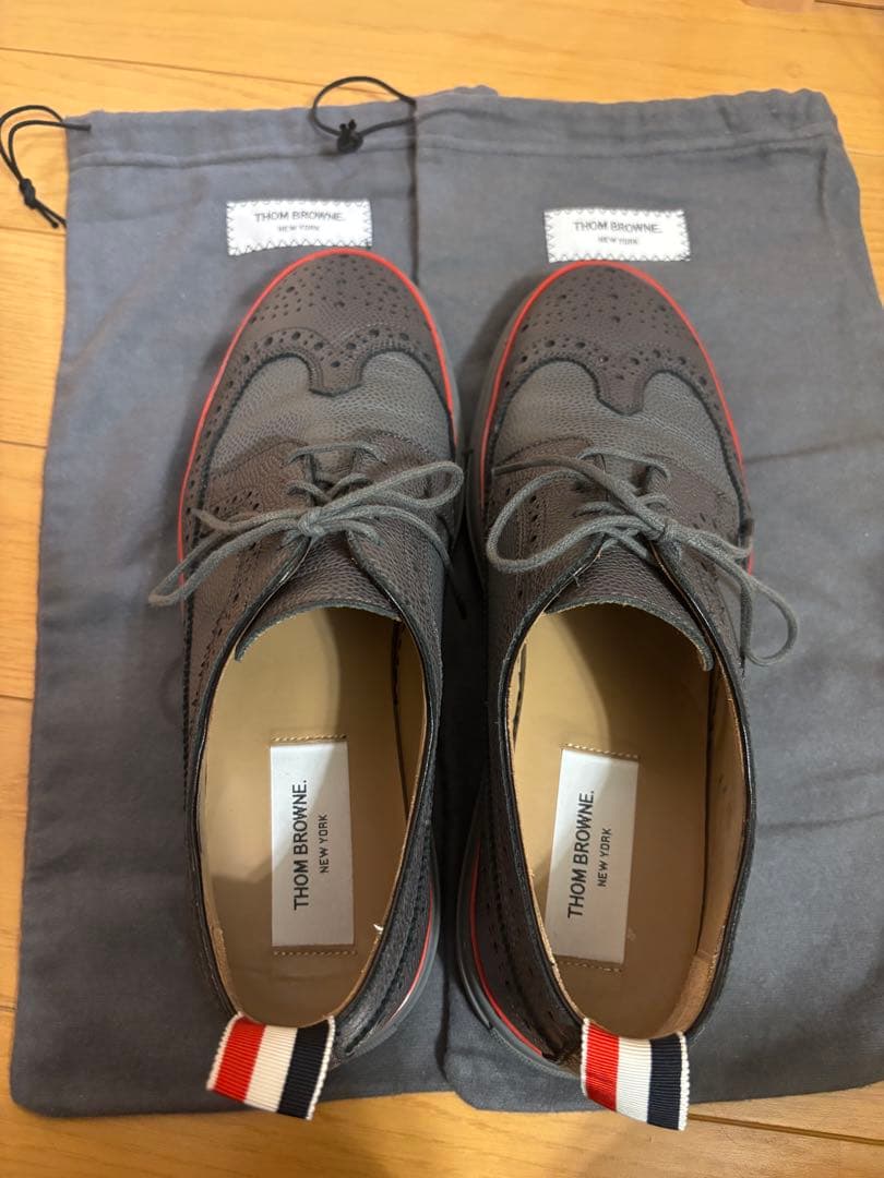 トムブラウン レザースニーカー 美品 グレー