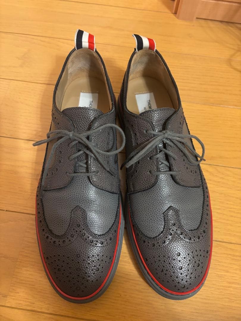 トムブラウン レザースニーカー 美品 グレー