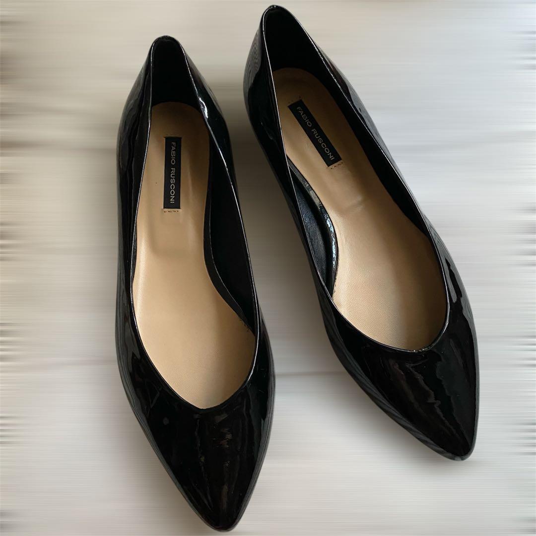 FABIO RUSCONI 黒エナメル フラットシューズ