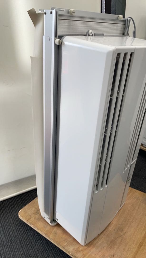★中古美品コロナCORONA窓用ク－ラーCW-1623R 冷房エアコン2023年