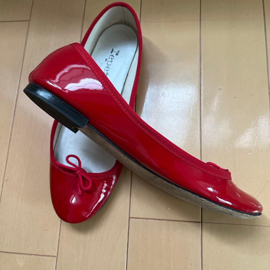 レペット　バレエシューズ　ラウンドトゥ　エナメル　リボン　赤 23.5 極美品