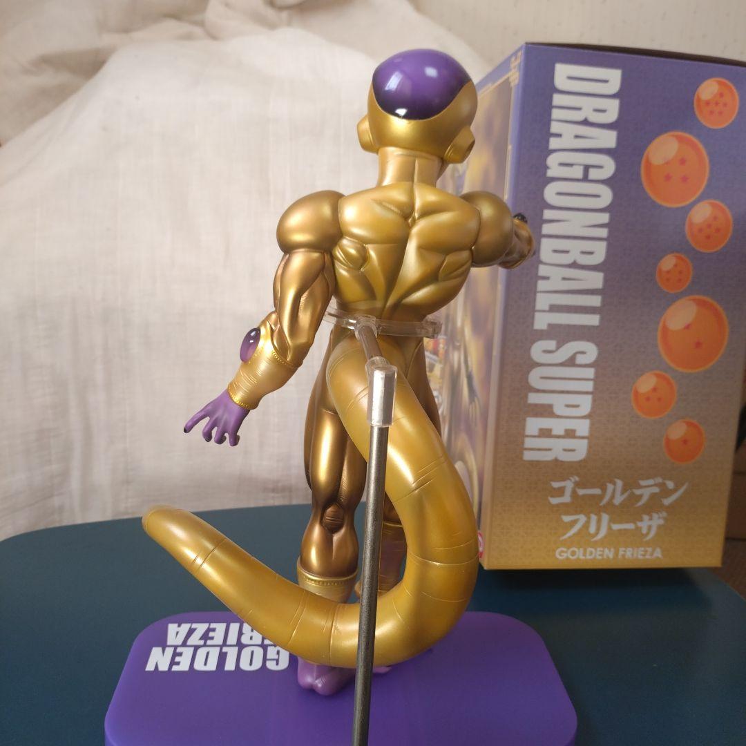 ドラゴンボール　ゴールデンフリーザ　ギガンティック フィギュア