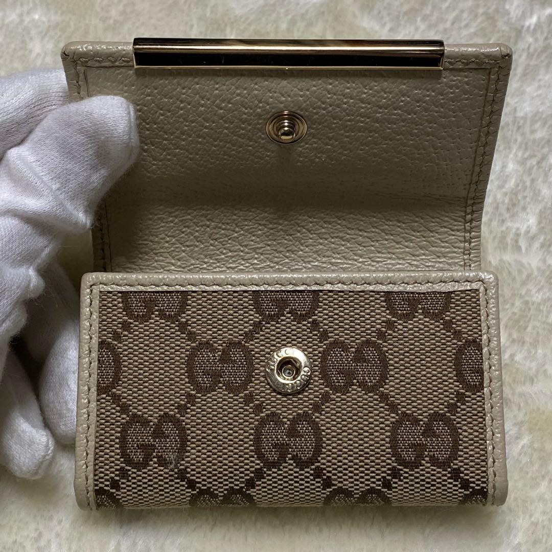 未使用保管品✨グッチ　6連キーケース GGキャンバス総柄　ゴールド金具　白レザー