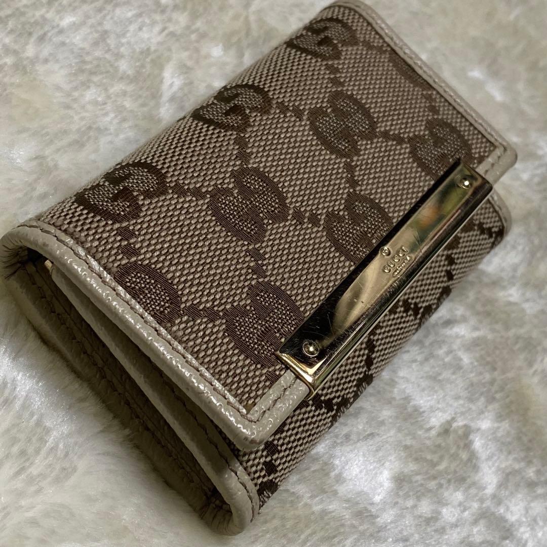 未使用保管品✨グッチ　6連キーケース GGキャンバス総柄　ゴールド金具　白レザー