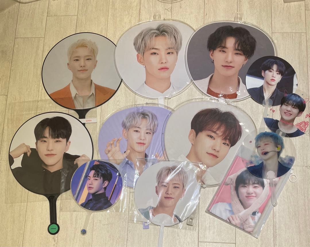 seventeen HOSHI うちわ　セット