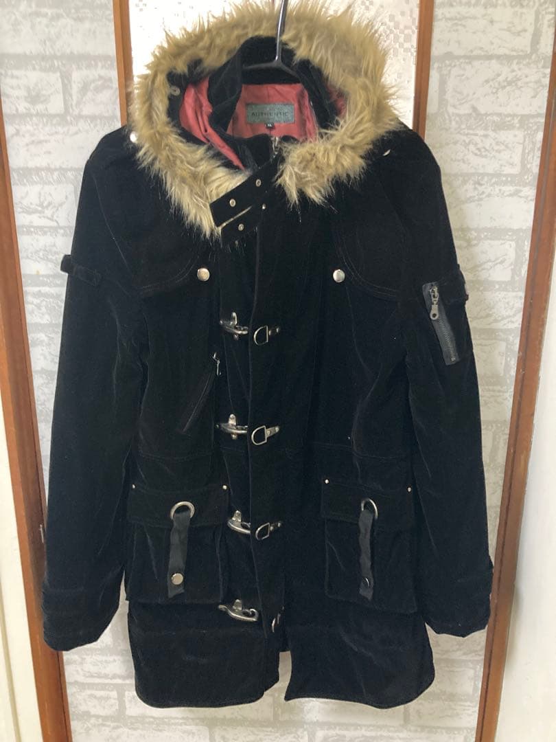 authentic 黒 ベロアダッフルコート ファー付き　used