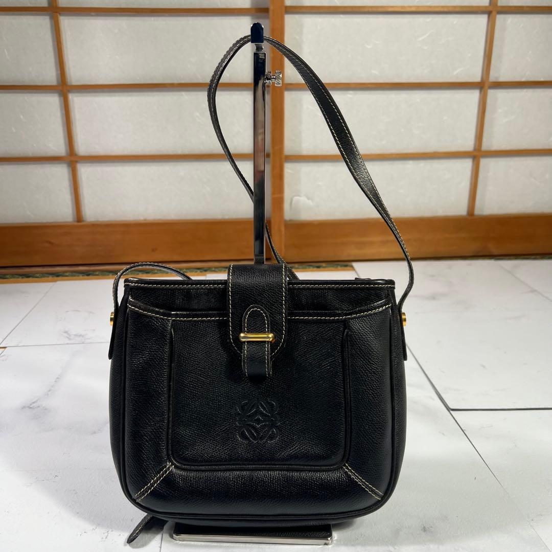 LOEWE ロエベ アナグラム ロゴ レザー ショルダーバッグ ゴールド金具