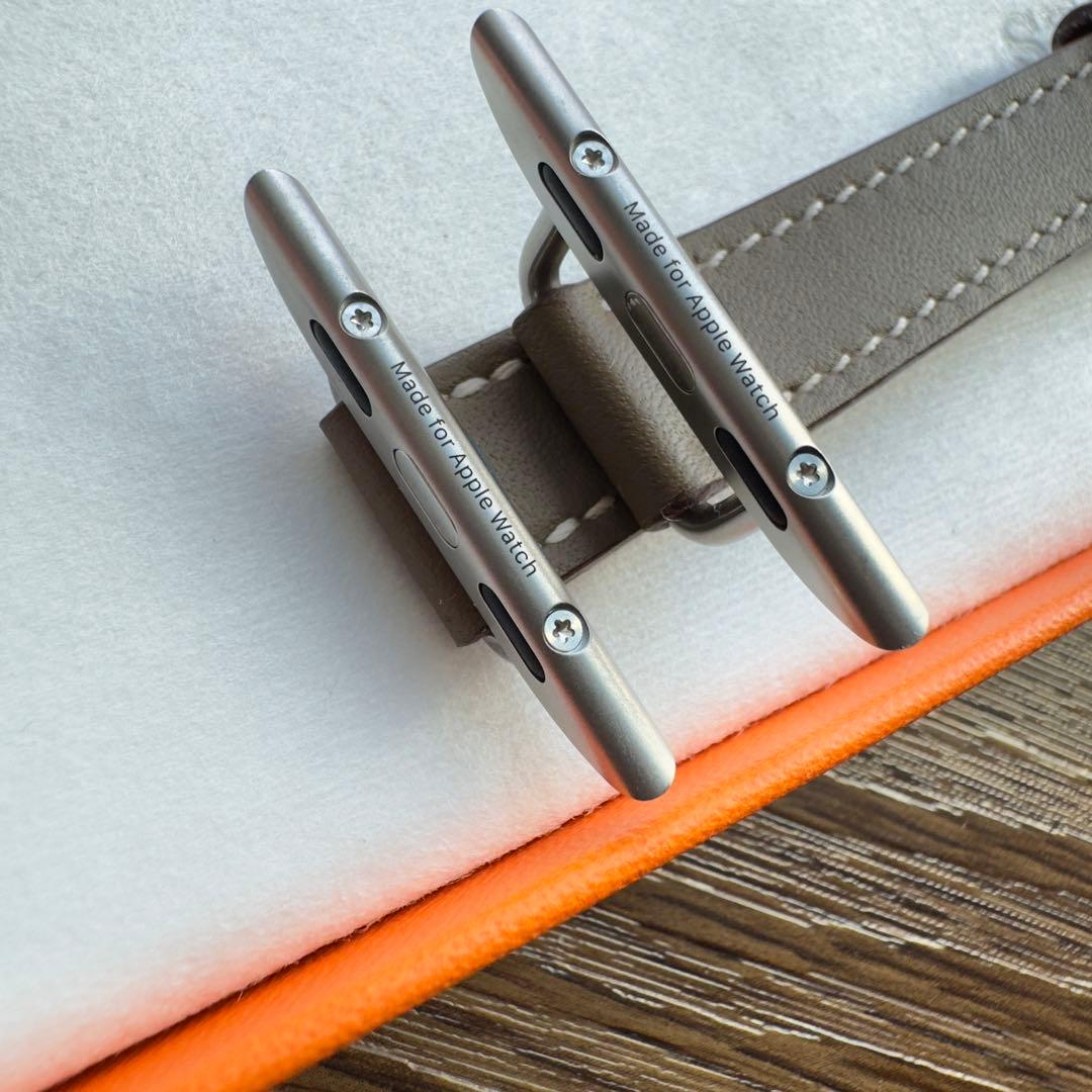 2744 Apple Watch エルメス　エトゥープ　ドゥブルトゥール　二重