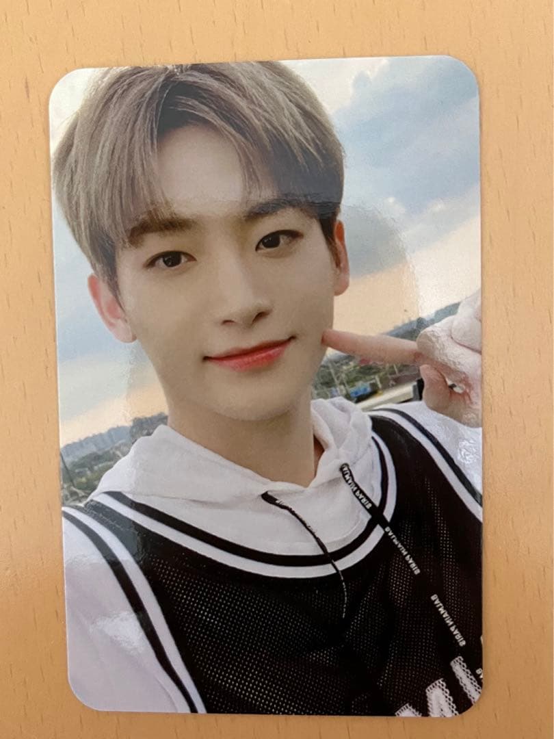 CRAVITY ジョンモ 1000日記念 カフェ トレカ