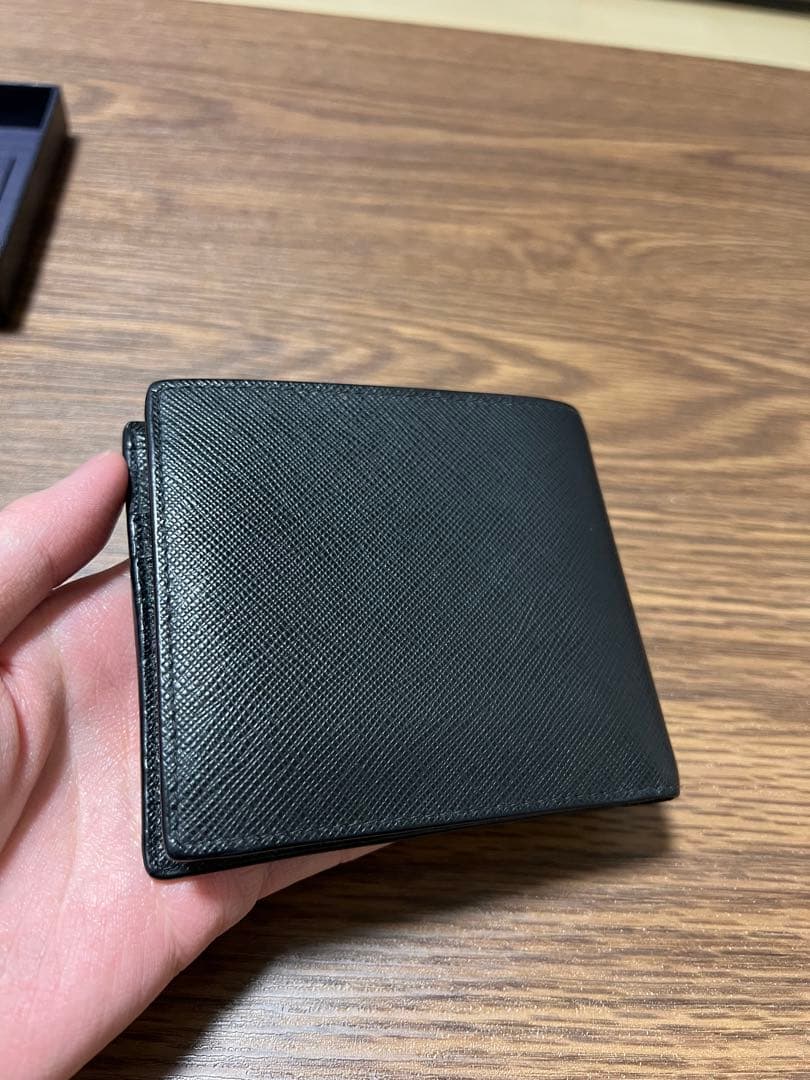 PRADA 折財布