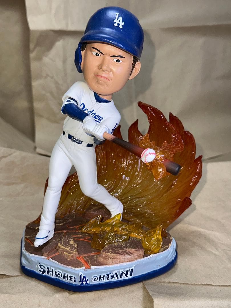 【限定品】大谷翔平 Hard Hitting!! ボブルヘッド