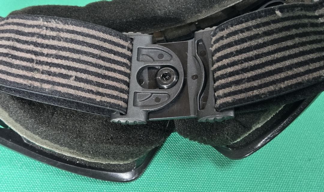 スワンズ　熱線ゴーグル　専用箱付き　専用バッテリー付き