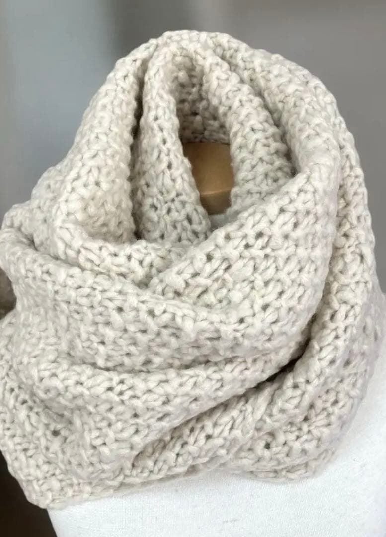 R&D.M.Co- オールドマンズテーラーざっくり編み ニットマフラー 生成り