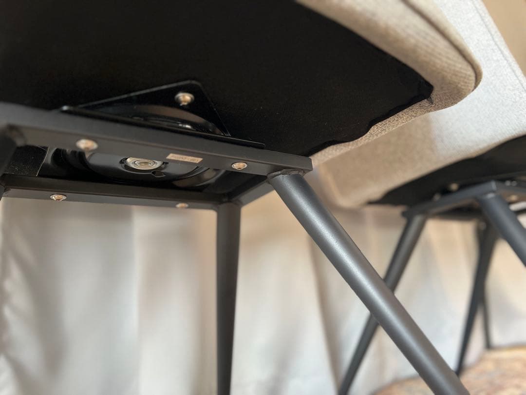 グレー 180度 回転式 肘付き ダイニングチェア 4脚セットのうちの1脚