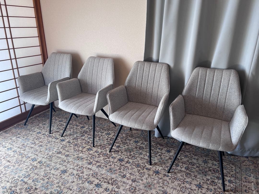 グレー 180度 回転式 肘付き ダイニングチェア 4脚セットのうちの1脚