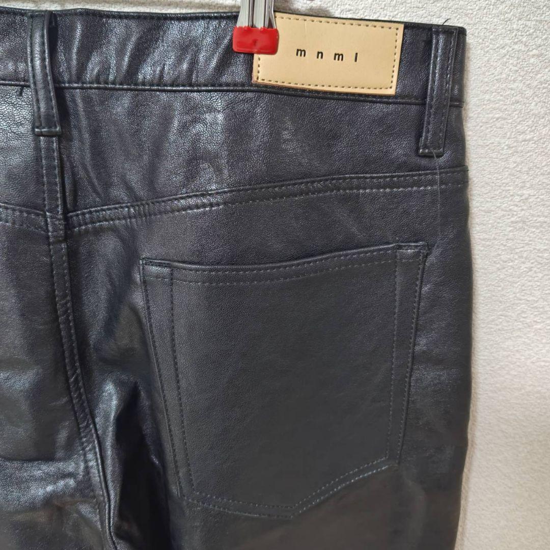 【新品タグ付き】mnml ブラックレザーフレアパンツ　32inch　ミニマル