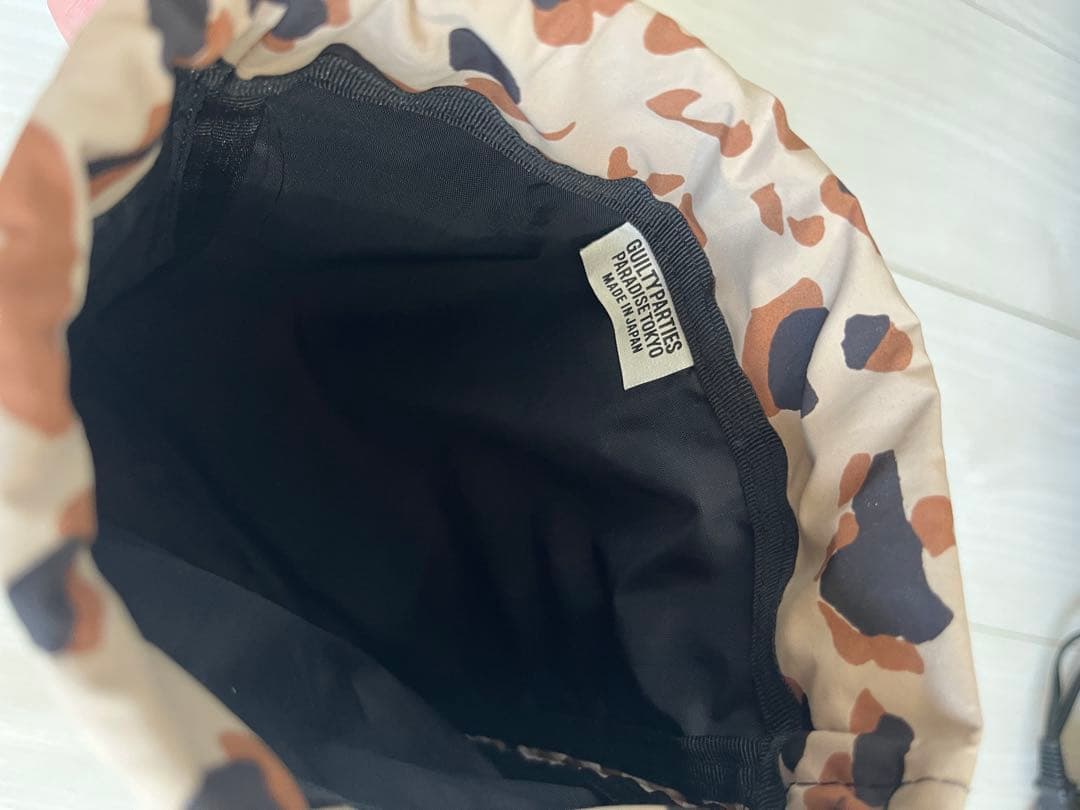 バッグ WACKOMARIA LEOPARD NYLON DRAWSTRING BAG