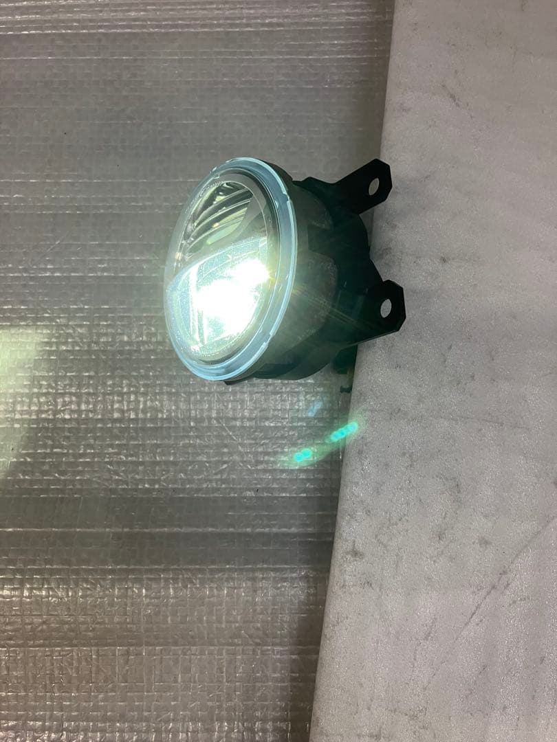 ♦︎ダイハツ★タントカスタムLA600S純正オプション LEDフォグランプ★