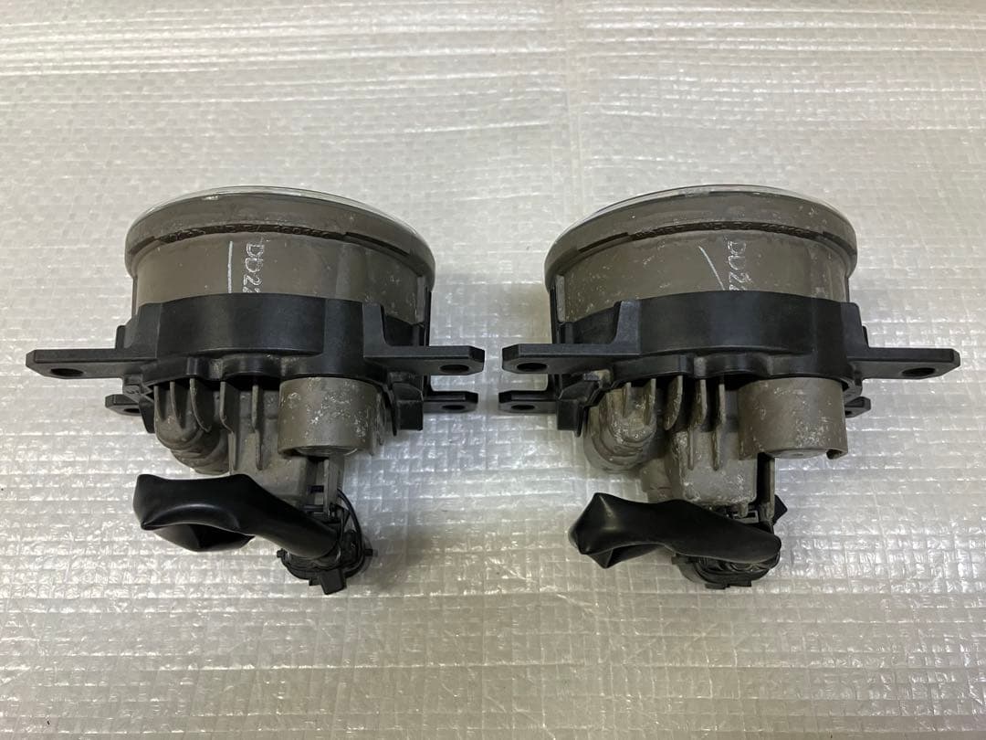 ♦︎ダイハツ★タントカスタムLA600S純正オプション LEDフォグランプ★