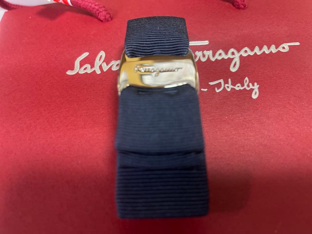 【美品】Salvatore Ferragamo バレッタ リボン ヘアアクセ